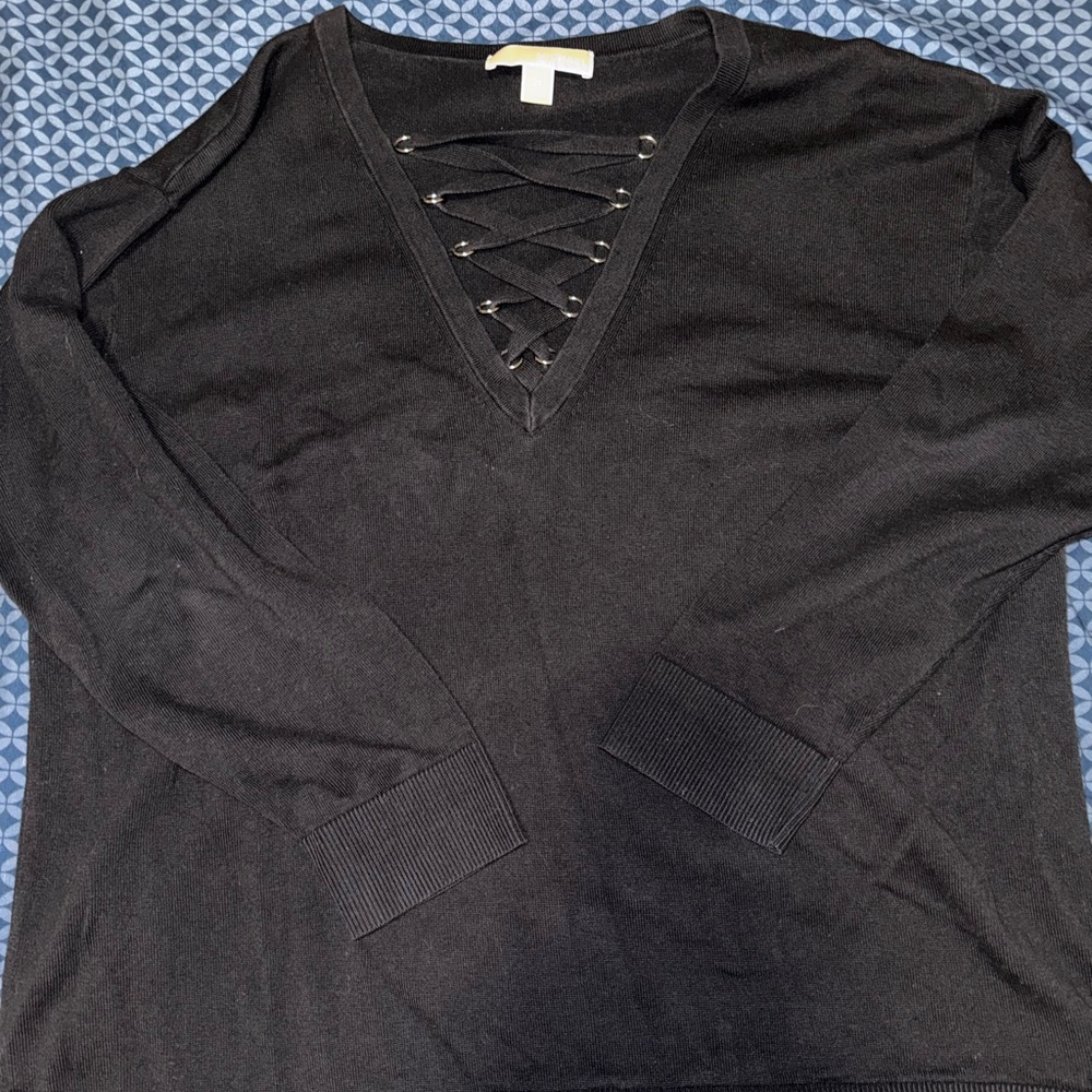 Michael Kors Women's Lace Up V-Neck Crisscross Black Top, size 2X